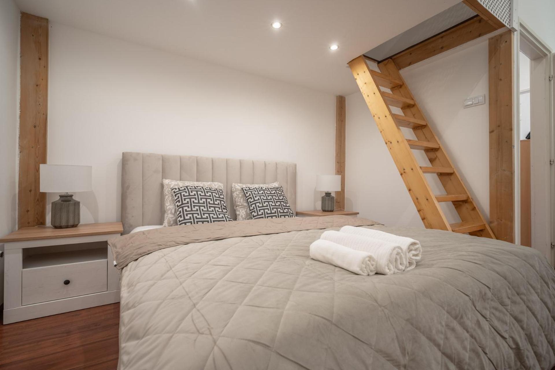 Deluxe And Cozy City Center Suite For 8Ppl Βουδαπέστη Εξωτερικό φωτογραφία