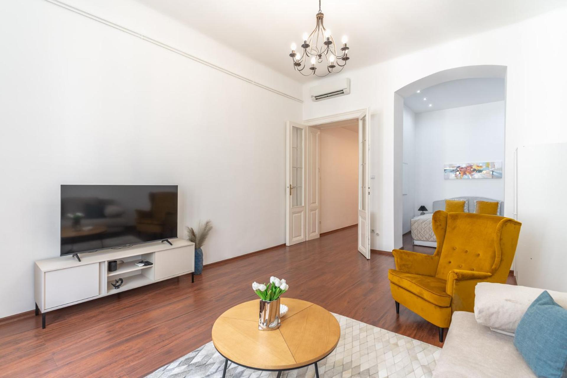 Deluxe And Cozy City Center Suite For 8Ppl Βουδαπέστη Εξωτερικό φωτογραφία